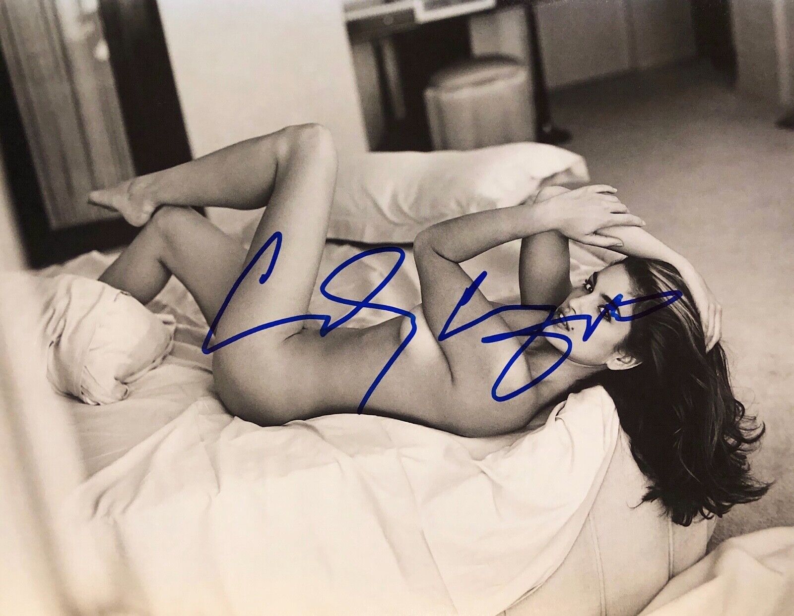 CINDY CRAWFORD AUTOGRAPHED Hand SIGNED 11X14 Photo Poster painting Cover Girl Super Model w/COA