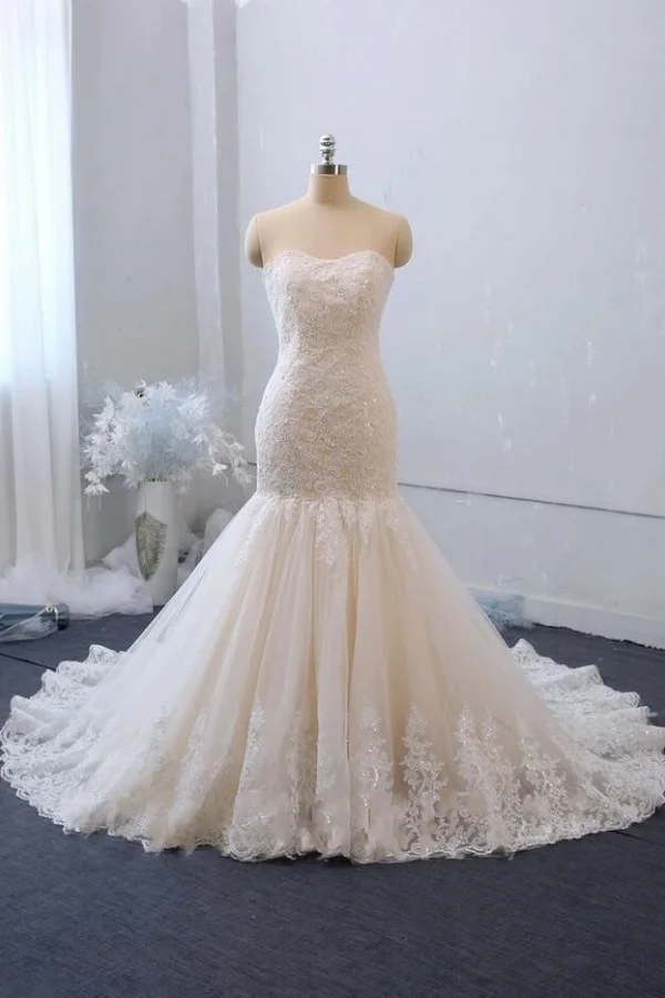 Classy Sweetheart Backless Tulle Long Mermaid Wedding Dress With Appliques Lace