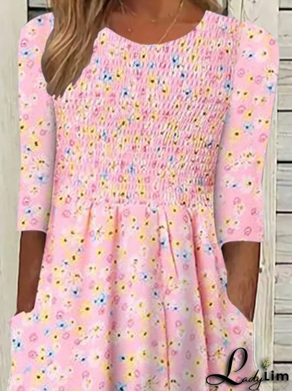 Women's Half Sleeve Scoop Neck Graphic Floral Printed Midi Dress