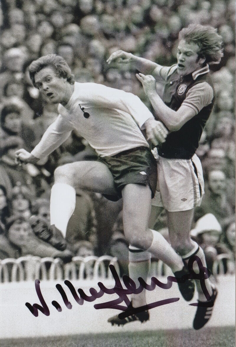 TOTTENHAM HOTSPUR HAND SIGNED WILLIE YOUNG 6X4 Photo Poster painting 1.