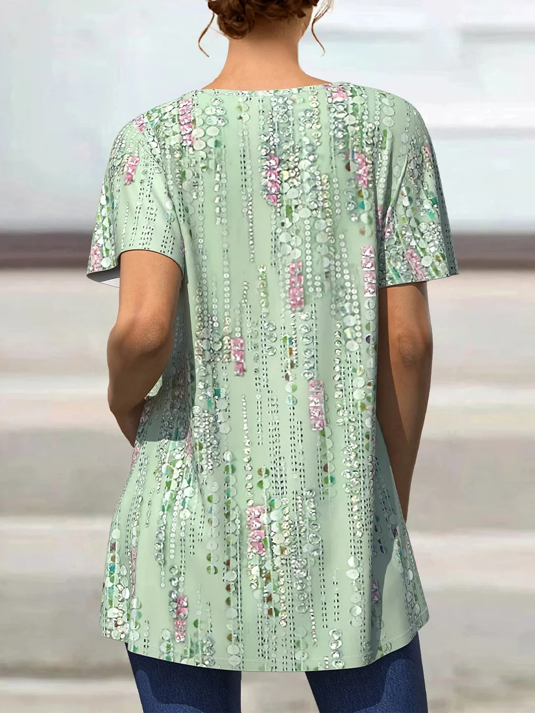 Women's Short Sleeve Scoop Neck Graphic Top