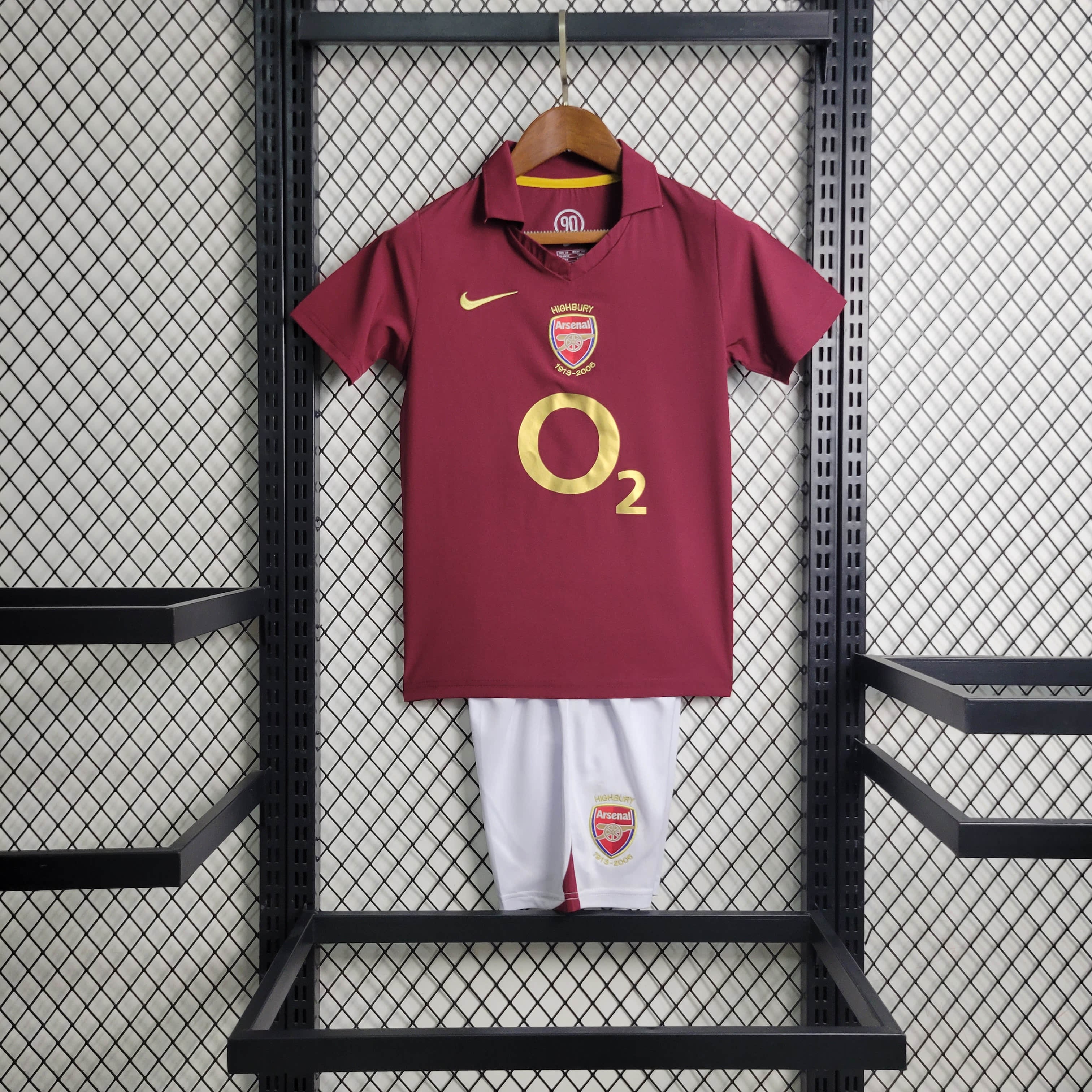 Retro Arsenal 2005-06 Home Stadium Kids Kit