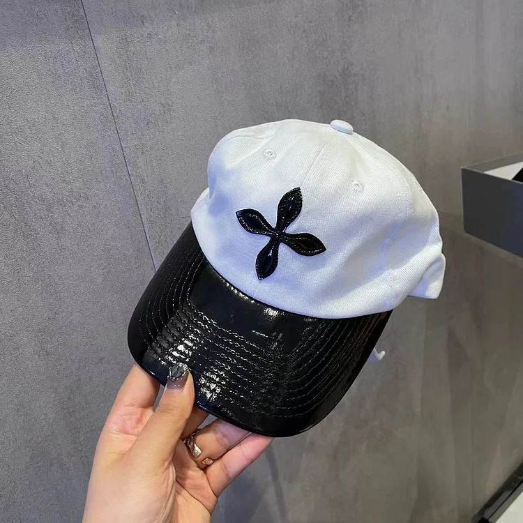 2023 Baseball Cap PU LeatherMen and Women Black and White Color Matching CapCouple Summer Sun Visor Hat