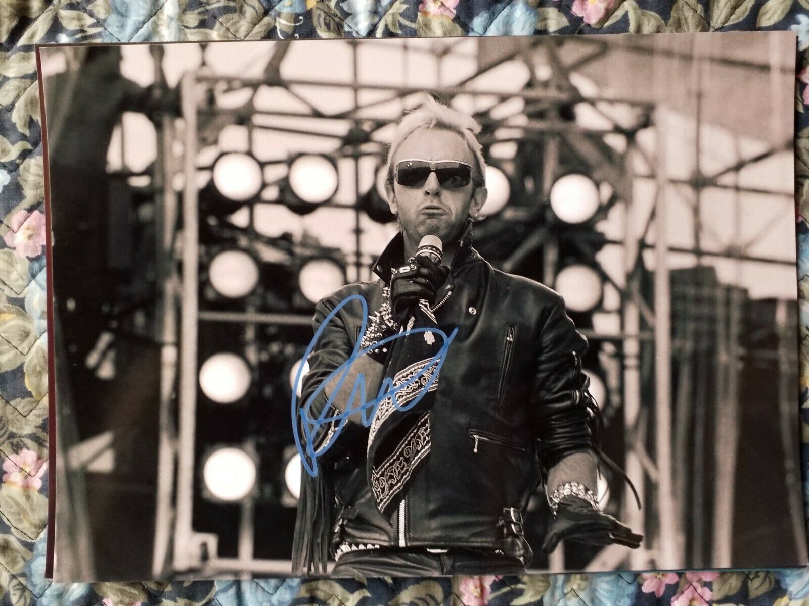 Rob Halford - Judas Priest Authentic Signed Autographed 8.2 x11.2 Photo Poster painting