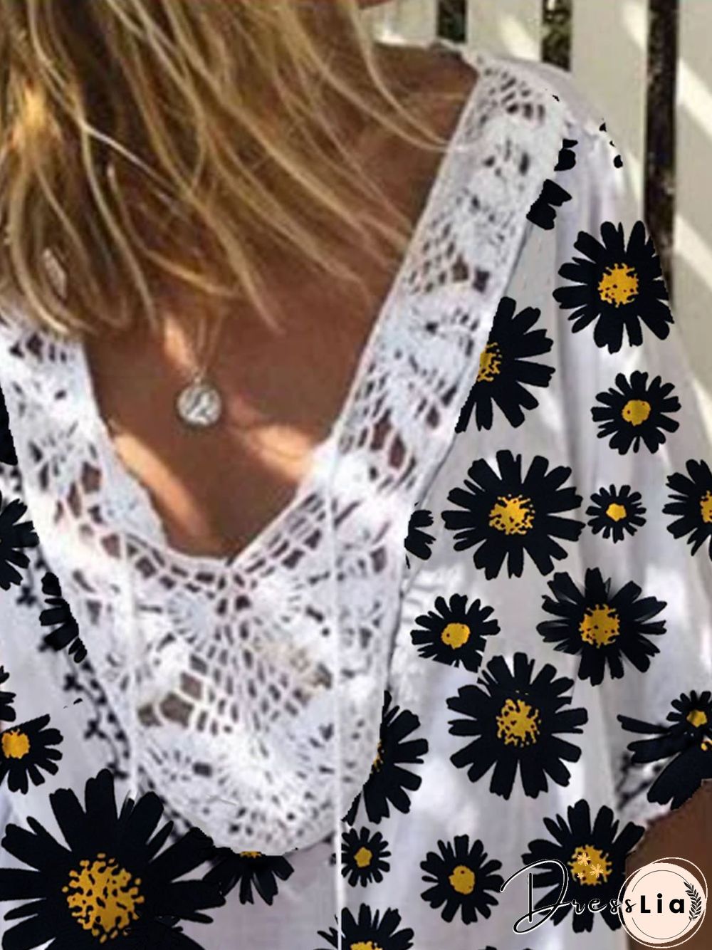 Retro holiday casual loose little daisy V-neck top