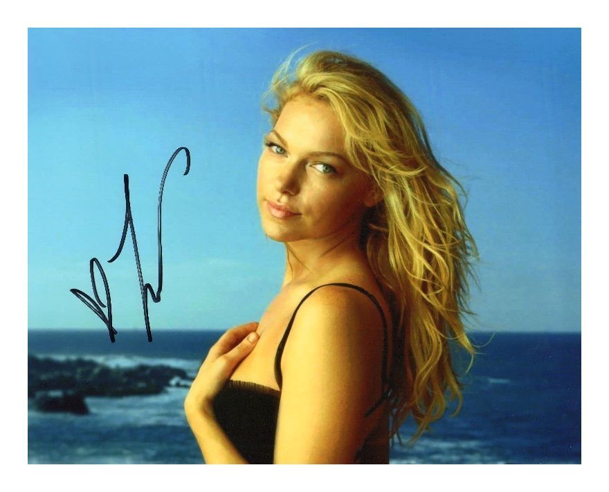 LAURA PREPON AUTOGRAPHED SIGNED A4 PP POSTER Photo Poster painting PRINT 1