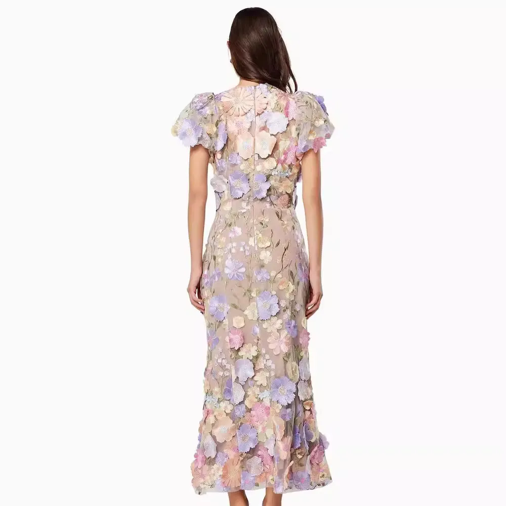 Uveng Uveng 2025 New Light Luxury Collar Embroidered Three-Dimensional Flower Bubble Sleeve Long Dress Bag Hip Dress