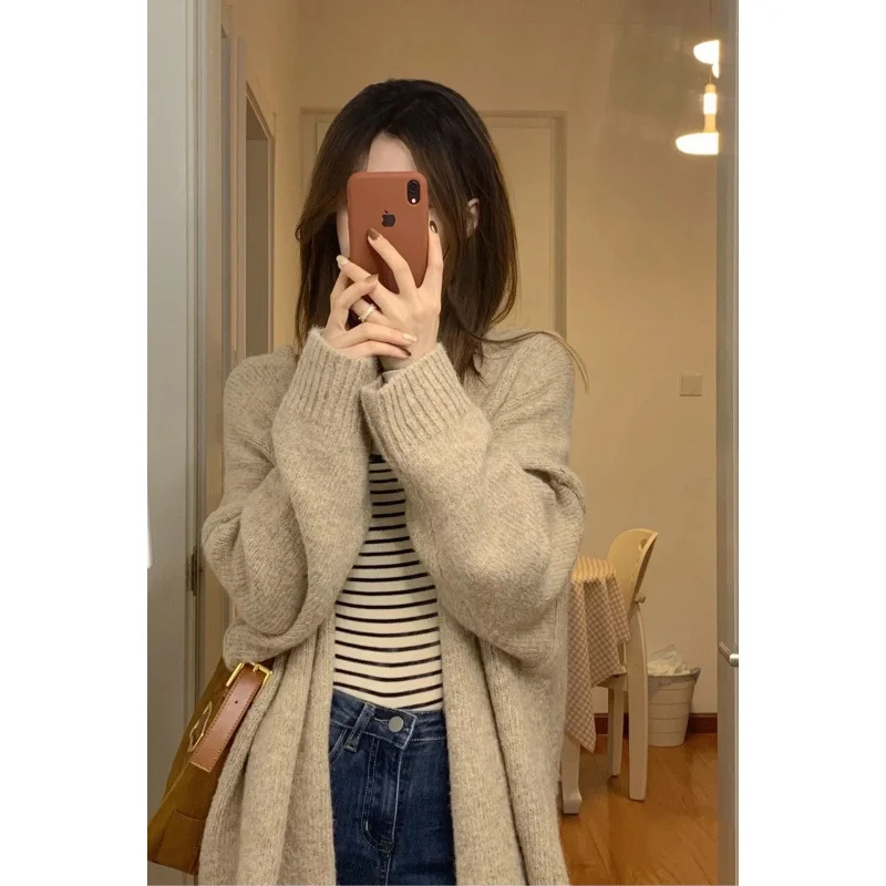 Brownm Brownm Lazy Wind V-Neck Sweater Women's Autumn And Winter 2024 New Niche Design College Wind Knitting Top