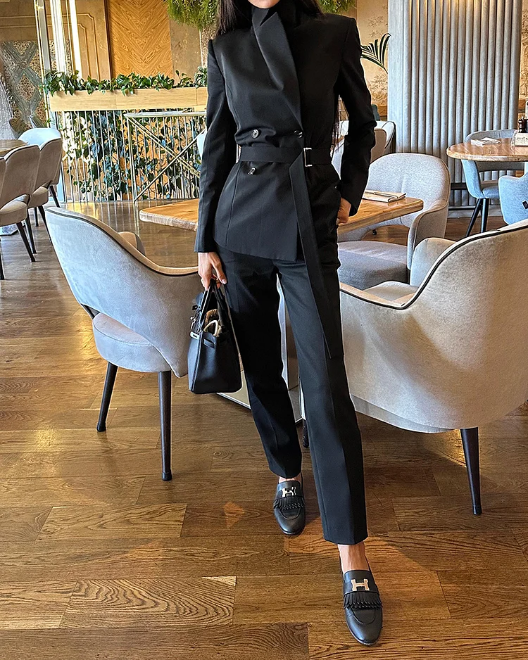 Lapel Strapped Blazer and Pants Two-piece Suit