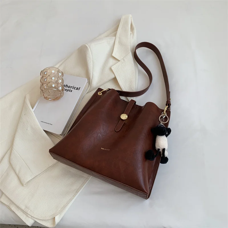 Vintage Bucket Bag High Capacity Premium Touche Shoulder Bag