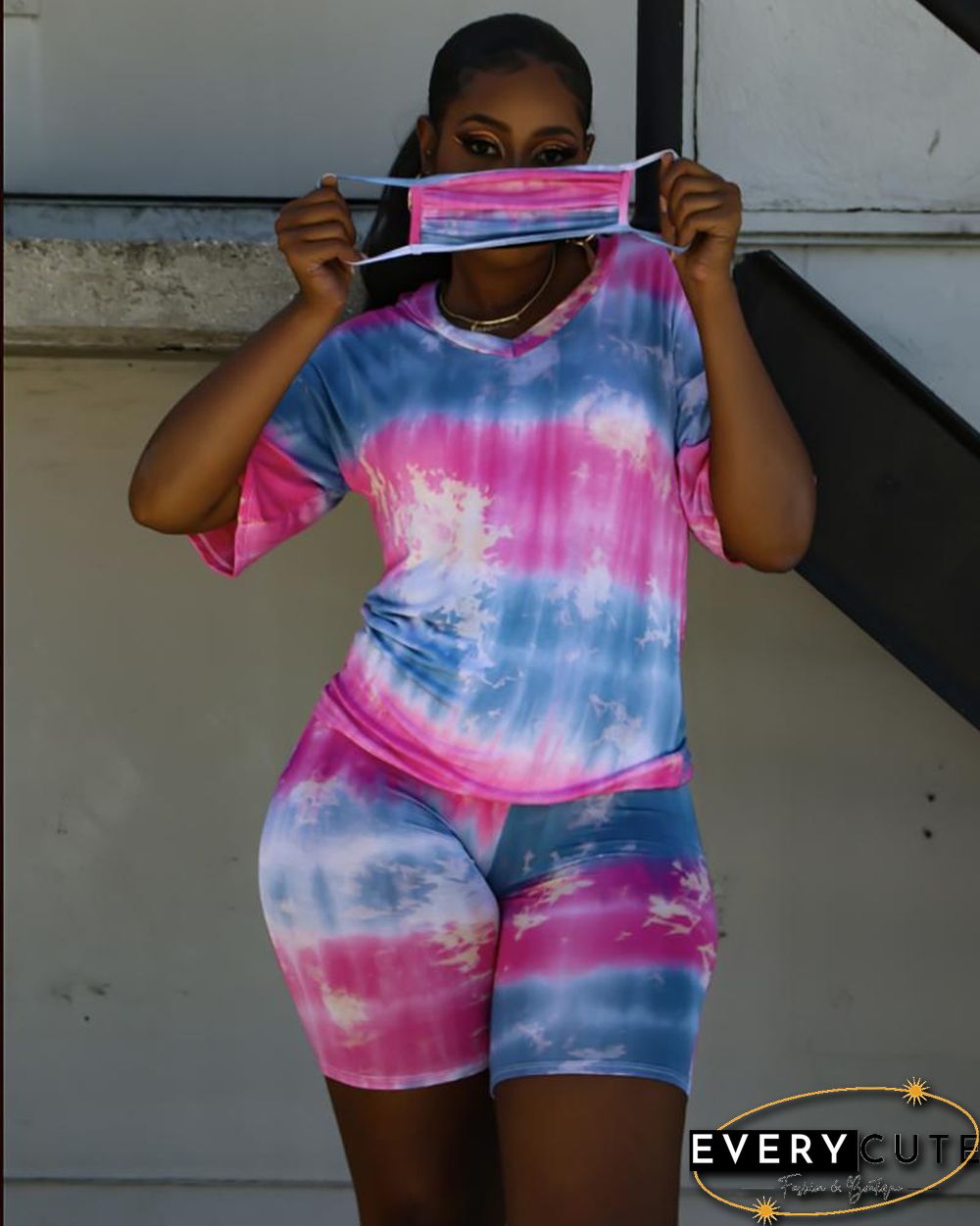 Tie Dye Print V-neck Top & Shorts Set With Face Cover P15943