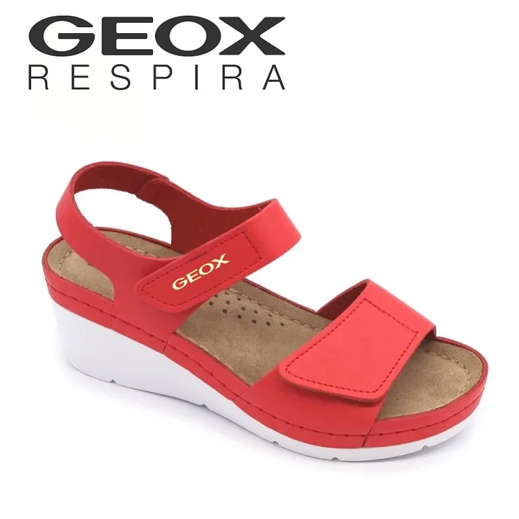 Nové sandále Geox® 2025 sú vybavené patentovanou technológiou GEOX Respira pre priedušnosť a tlmenie nárazov.