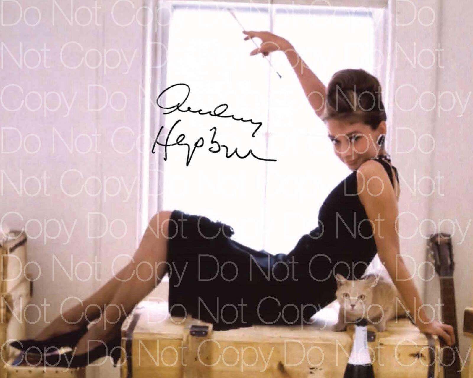 Breakfast Tiffany's Audrey Hepbern signed Photo Poster painting 8X10 picture poster autograph RP