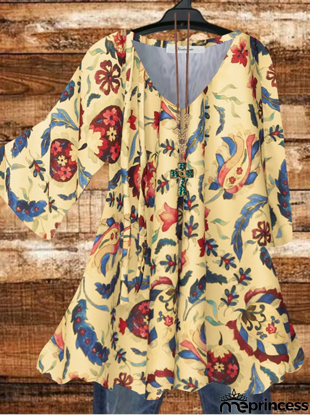 Women 3/4 Sleeve V-neck Floral Printed Graphic Top