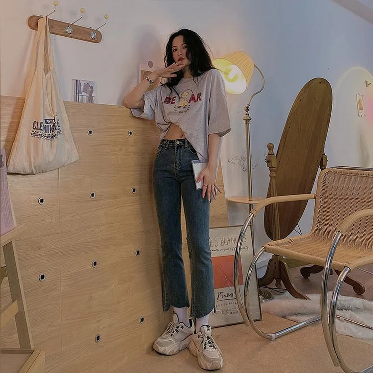 Korean Fashion Slim-fit jeans TK084