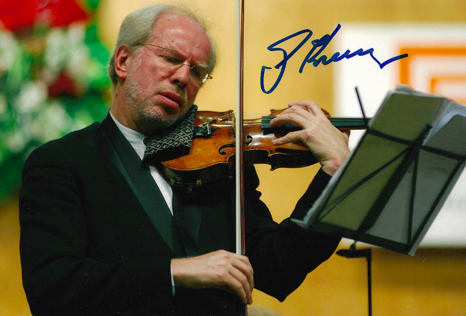 Gidon Kremer Violine signed 8x12 inch Photo Poster painting autograph