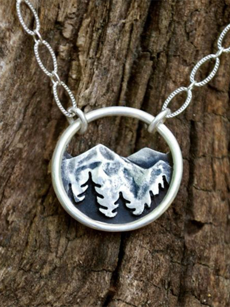 Vintage Landscape Hollow Carving Necklace wearshes