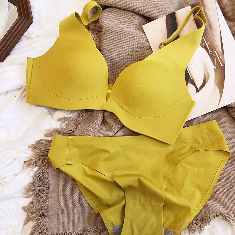 Wriufred Gathering thick cup no trace no rims bra set comfortable girl underwear deep V lingerie panty set