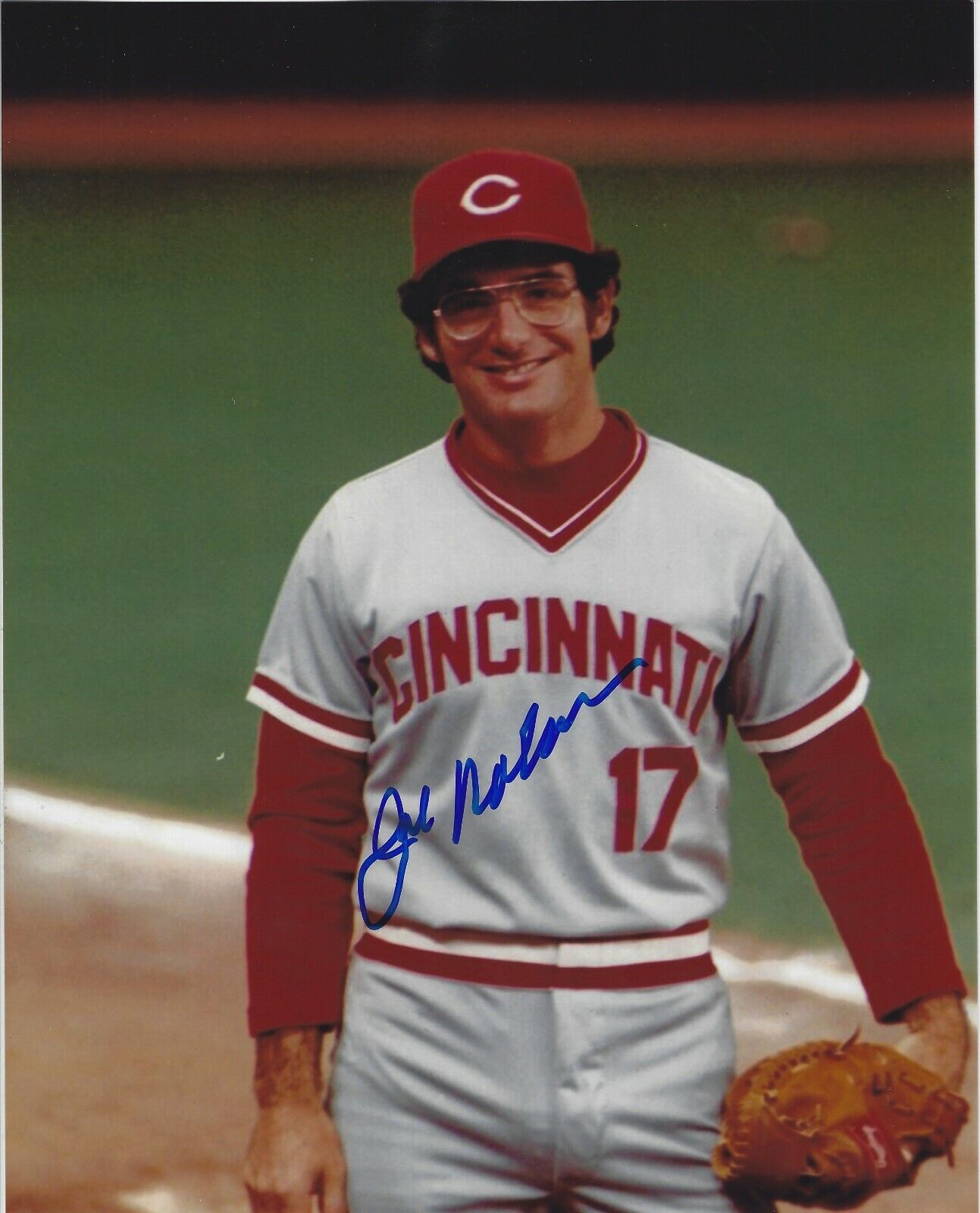 Signed 8x10 JOE NOLAN Cincinnati Reds Autographed 8x10 Photo Poster painting