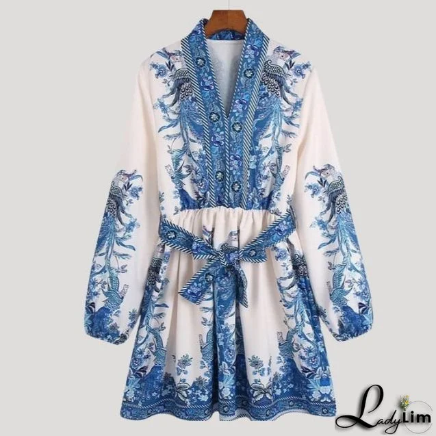 Vintage-inspired and light Dress