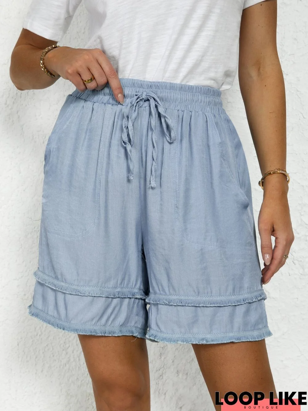 Casual Pockets Solid Shorts