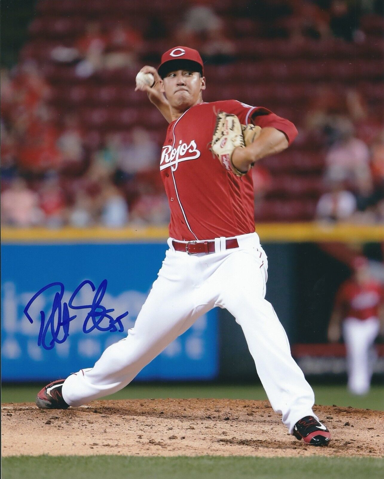 Autographed ROBERT STEPHENSON Cincinnati Reds 8x10 Photo Poster painting- COA