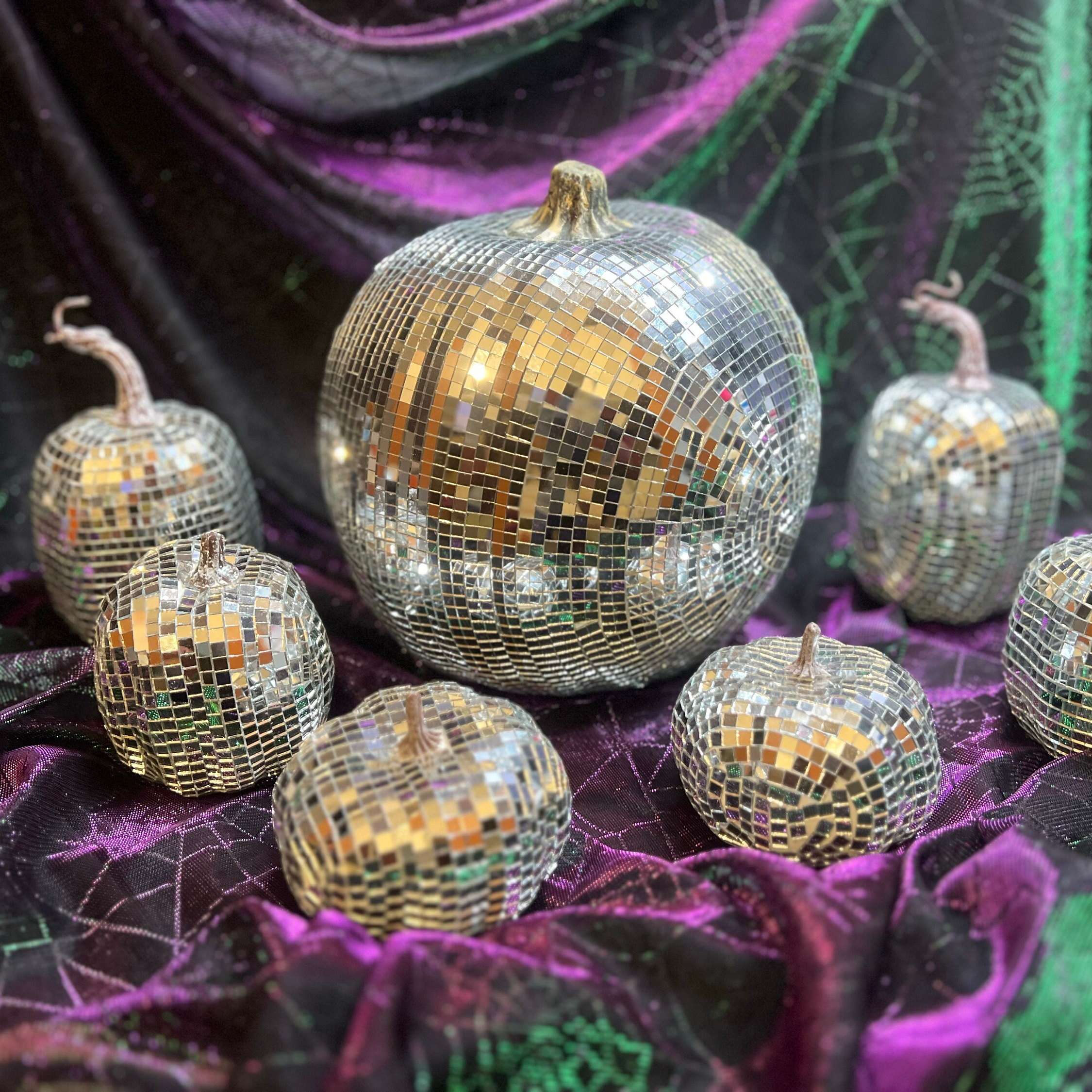 Disco Pumpkin - tree - Codlins