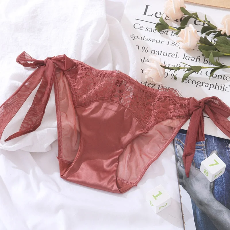 European Style Thong Sexy Lace Panties Fashion Transparent Comfort Briefs Low Waist Seamless Underpants Female Sexy Lingerie