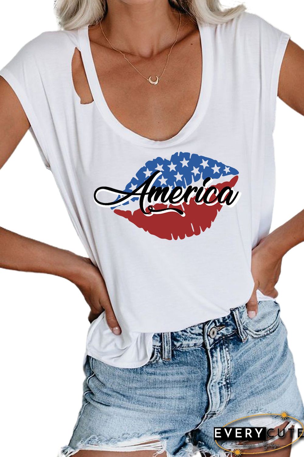 White America Flag Lip Print Distressed Crewneck T-shirt