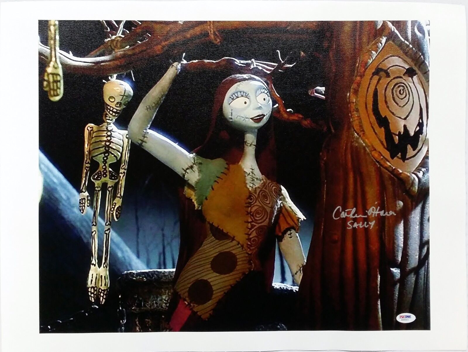 Catherine O'Hara Signed The Nightmare Before Christmas 16x20 Canvas PSA/DNA COA