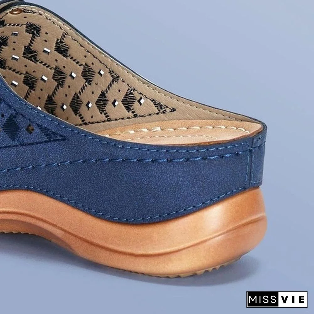 Large Size Casual Sandals Female New Solid Color Thick Bottom Carved Ladies Slippers