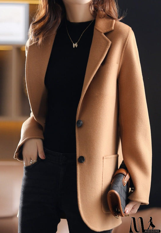 MidiSono - Fashionable and Minimalist winter garment