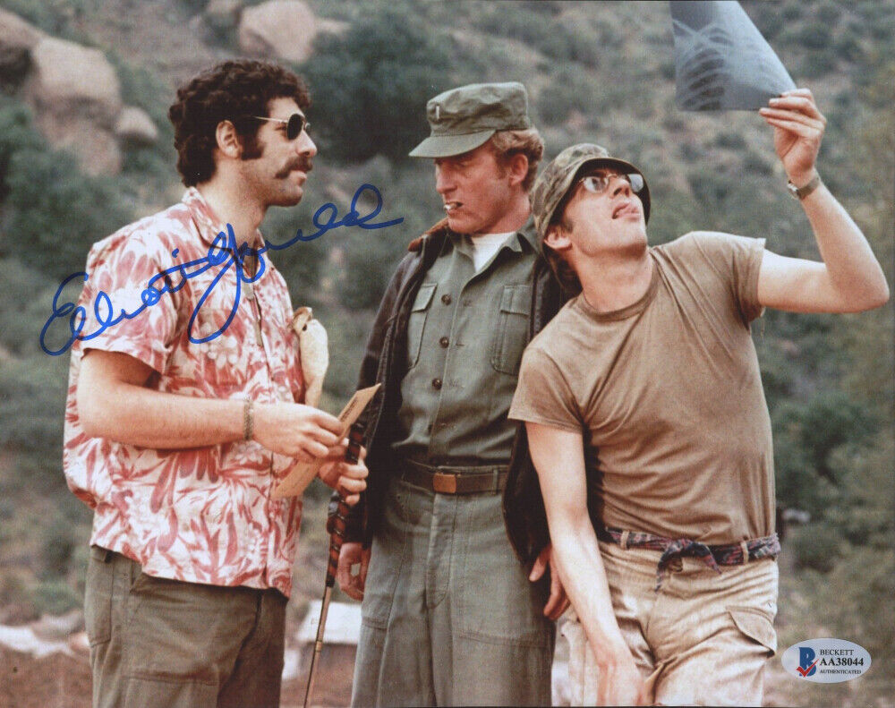 Autographed Capt. Trapper John McIntyre Elliott Gould Signed 