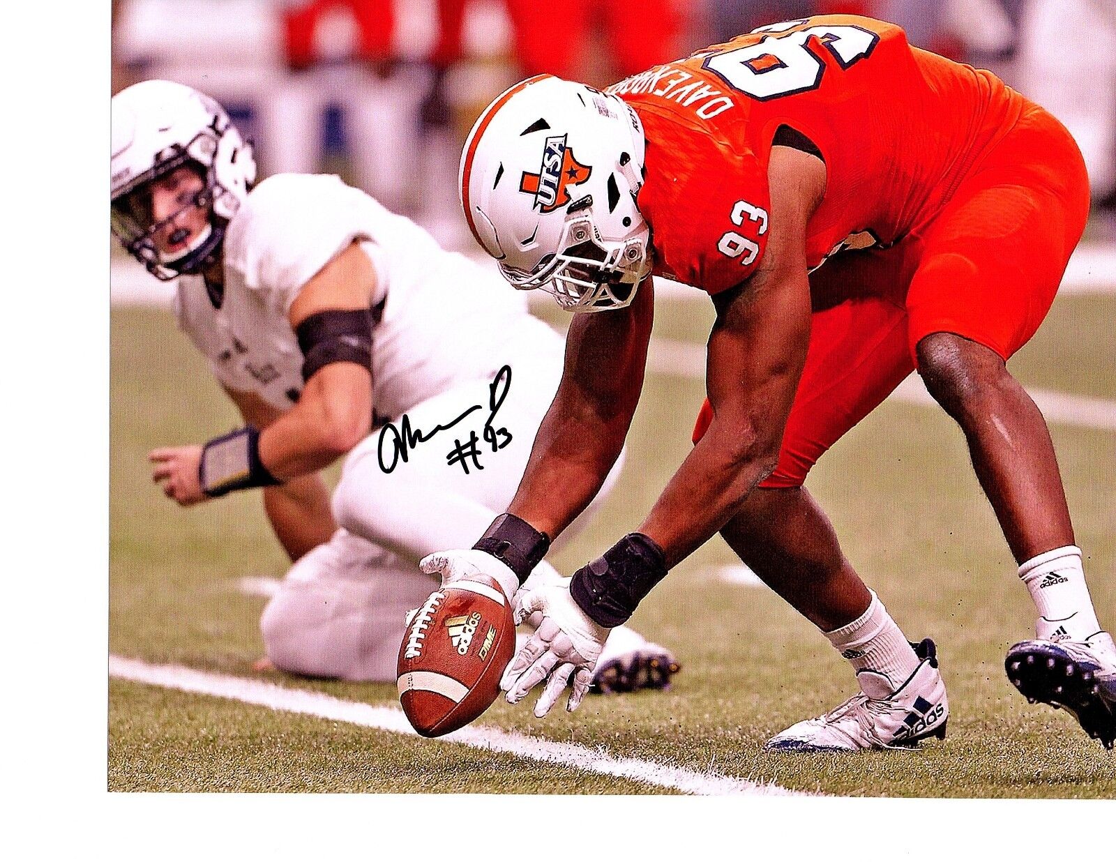 Marcus Davenport UTSA Texas San Antonio signed autographed 8x10 football Photo Poster painting!