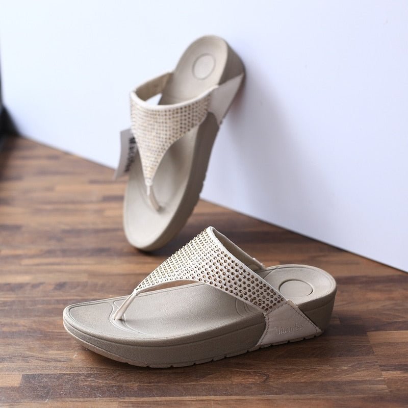 2022 Summer Women Flip Flops Casual Beach Sandals Indoor Bathroom Slippers Women Platform Shoes Comfortable Soft Sole Slippers