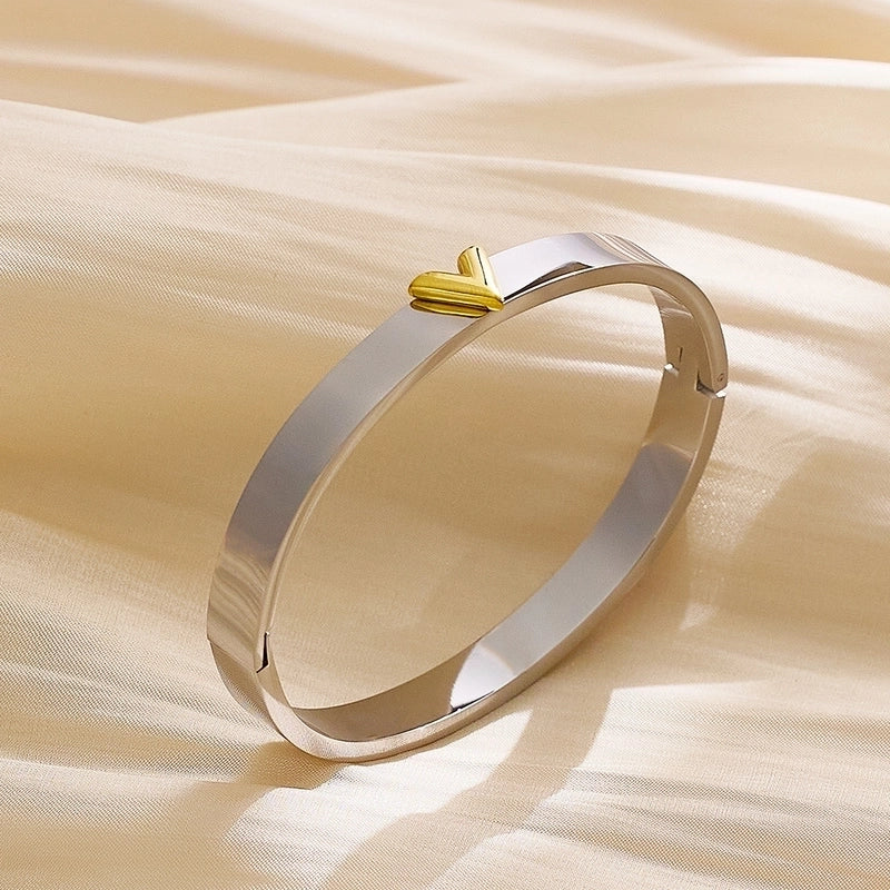 Luxurious Classic Style Streetwear Letter Titanium Steel Stainless Steel Bracelets In Bulk