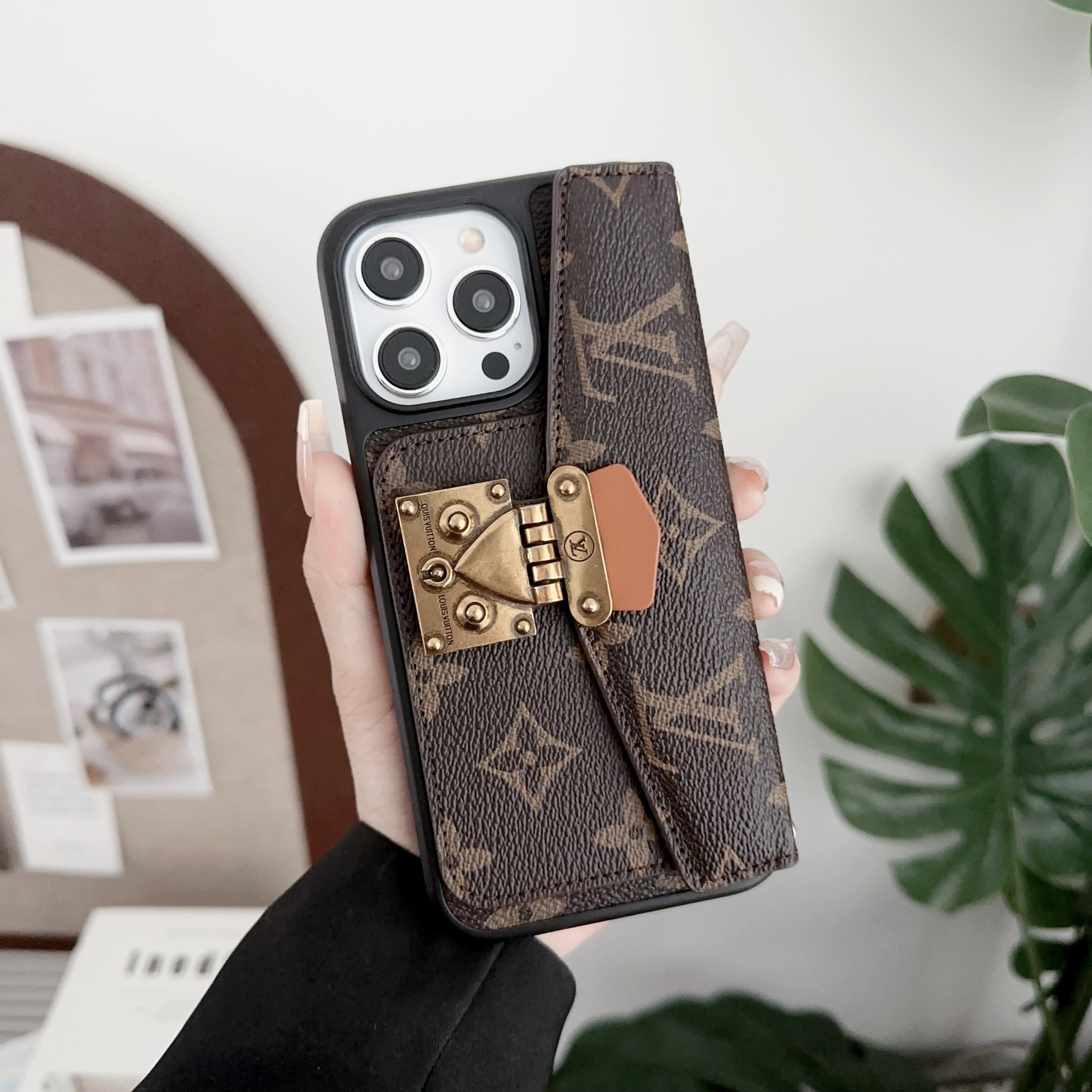 LV new petite malle women fashion messenger bag apple iPhone leather cases