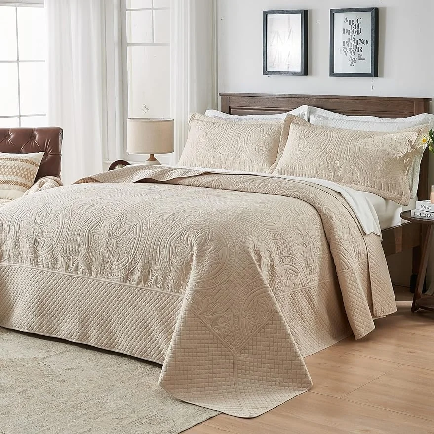 Qucover Quilt Sets, Lightweight Summer Soft Microfiber Bed Coverlet Super King (1 Quilt, 2 Pillow Shams)