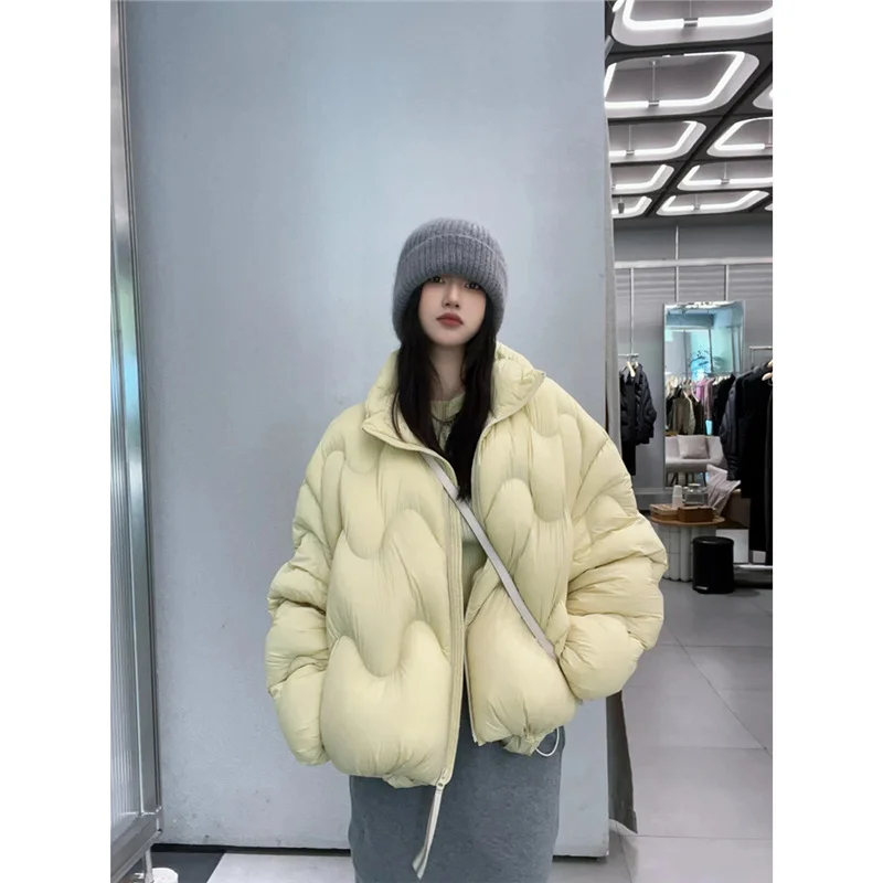 Toloer Jiangnan Home Wave Down Jacket Female Short Money Standing Collar Add Thick Cloud Puff 90 White Duck Velvet Winter New Coat Tide-Outfit Ideas