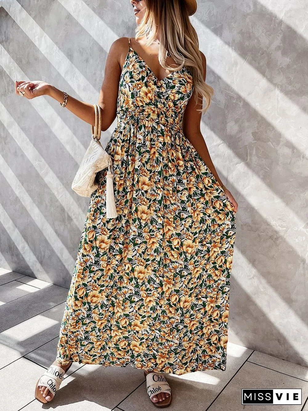 V-neck Smocked Waist Flower Print Maxi Dress P16342