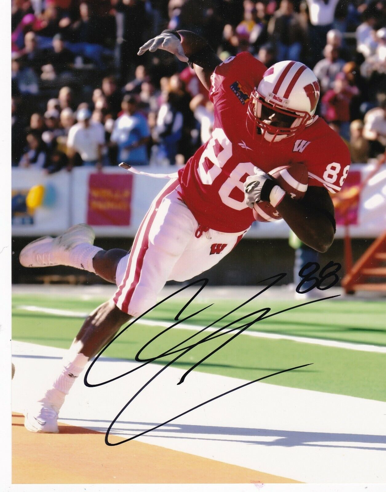 CHRIS CHAMBERS WISCONSIN BADGERS ACTION SIGNED 8X10