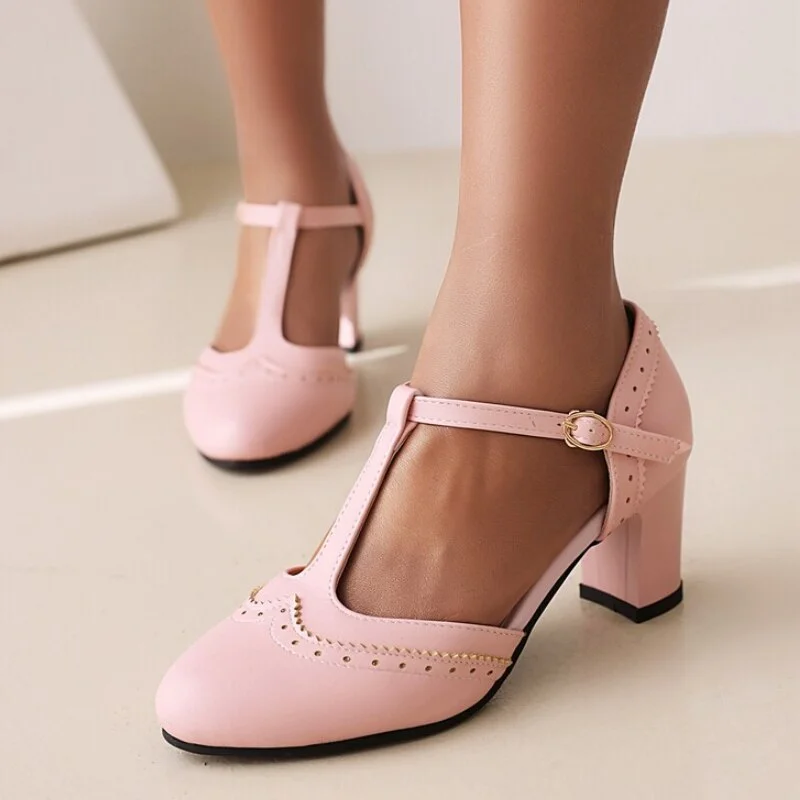 Qengg Vintage PU Leather Women's Shoe Rome Style Splice Pointed Toe Buckle T-strap Ladies High Pumps Plus Size 32-43