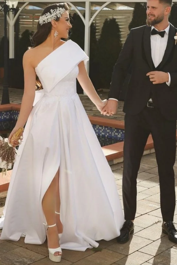 Daisda Elegant Long A-line One Shoulder Satin Wedding Dress With Slit