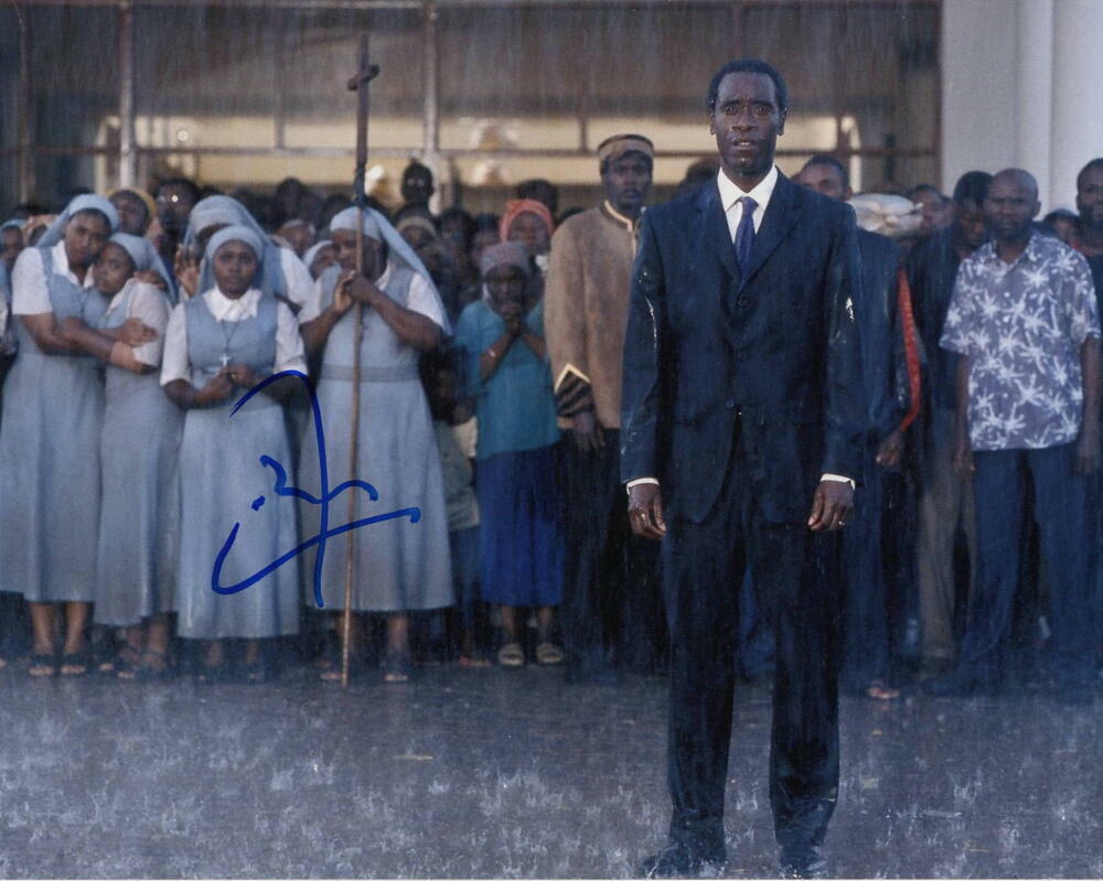 DON CHEADLE SIGNED AUTOGRAPH 8X10 Photo Poster painting - WAR MACHINE, MARVEL, TRAFFIC, AVENGERS