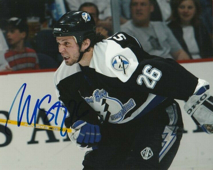 MARTIN ST.LOUIS SIGNED TAMPA BAY LIGHTNING 8x10 Photo Poster painting #1 Autograph