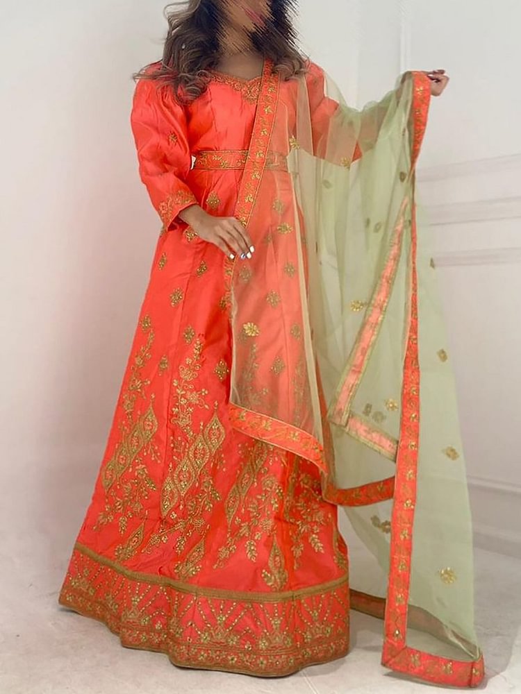 Embroidery Printed V Neck Long Sleeve Dress and Mesh Shawl