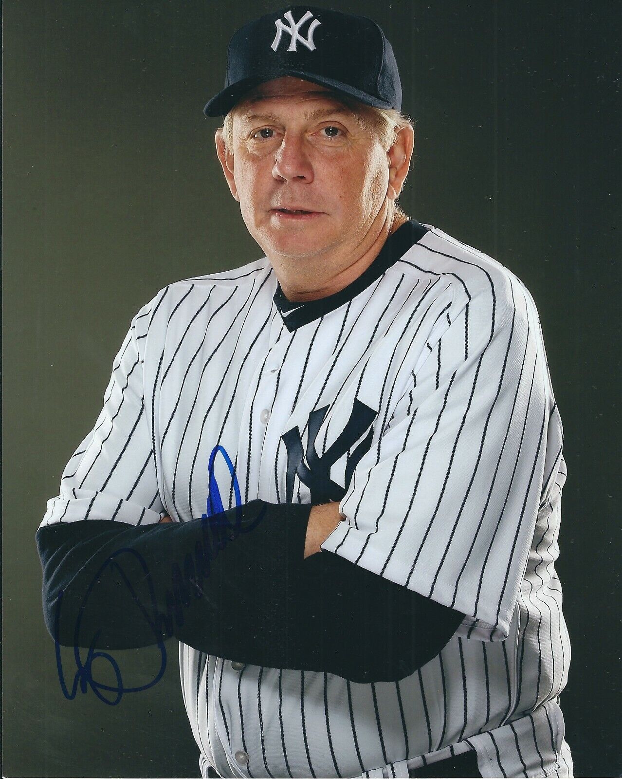 Signed 8x10 LARRY ROTHSCHILD New York Yankees Photo Poster painting- COA