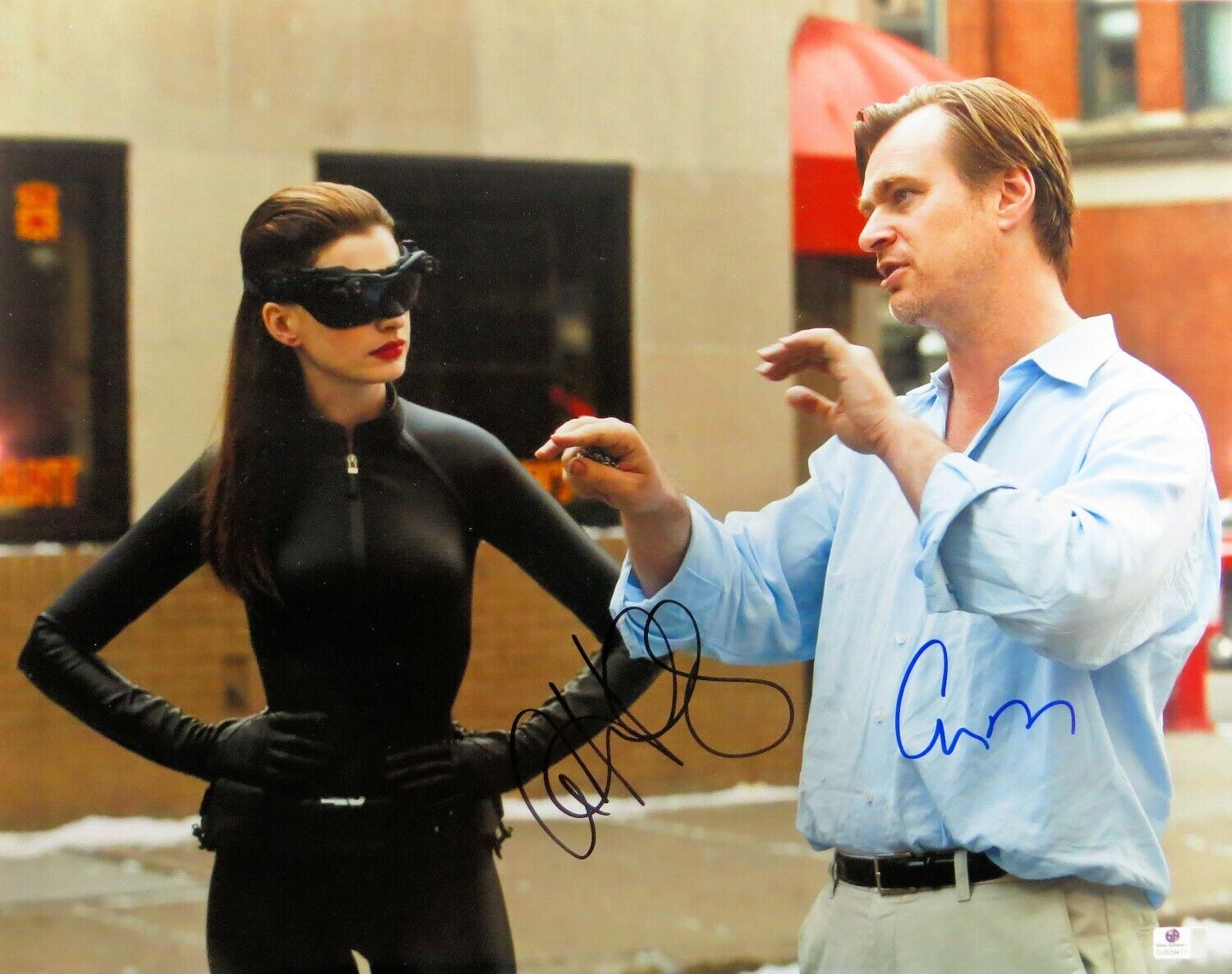 Anne Hathaway/Christopher Nolan Signed 16X20 Photo Poster painting The Dark Knight Rises 809417