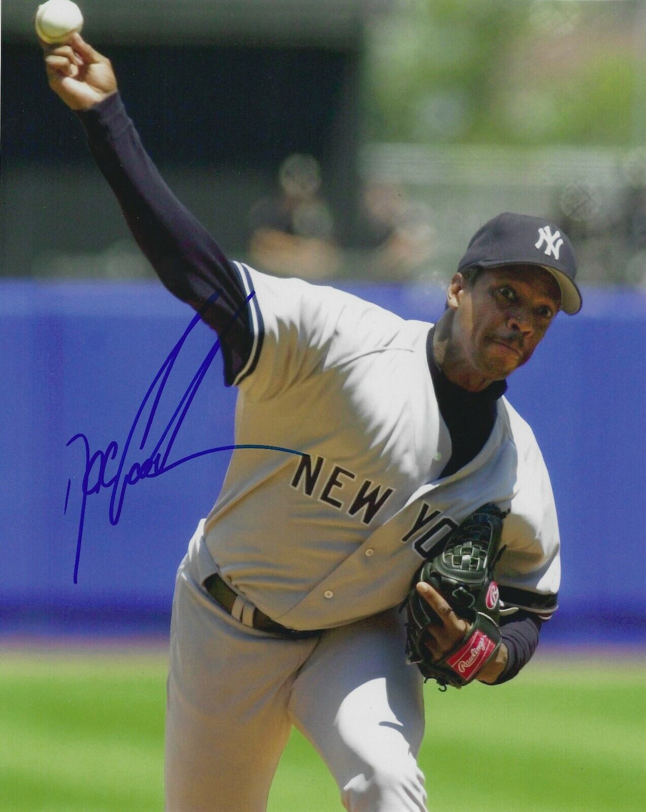 Signed 8x10 DOC GOODEN New York Yankees Autographed Photo Poster painting - COA