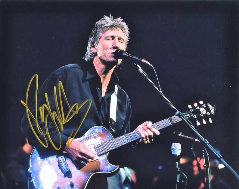 ROGER WATERS SIGNED Photo Poster painting Pink Floyd The Wall wcoa